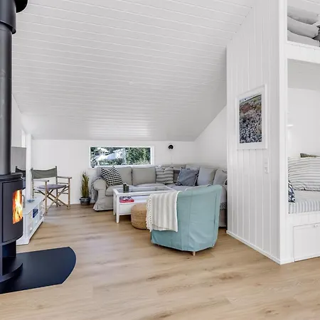Aarthi - 575m From The Sea By Interhome