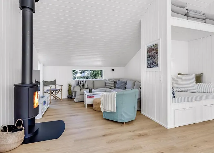 Aarthi - 575m From The Sea By Interhome