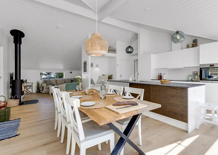 Aarthi - 575m From The Sea By Interhome בית נופש