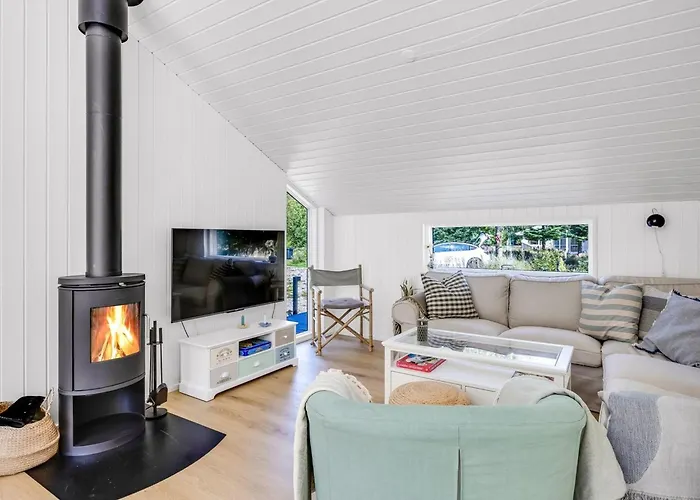 Aarthi - 575m From The Sea By Interhome *